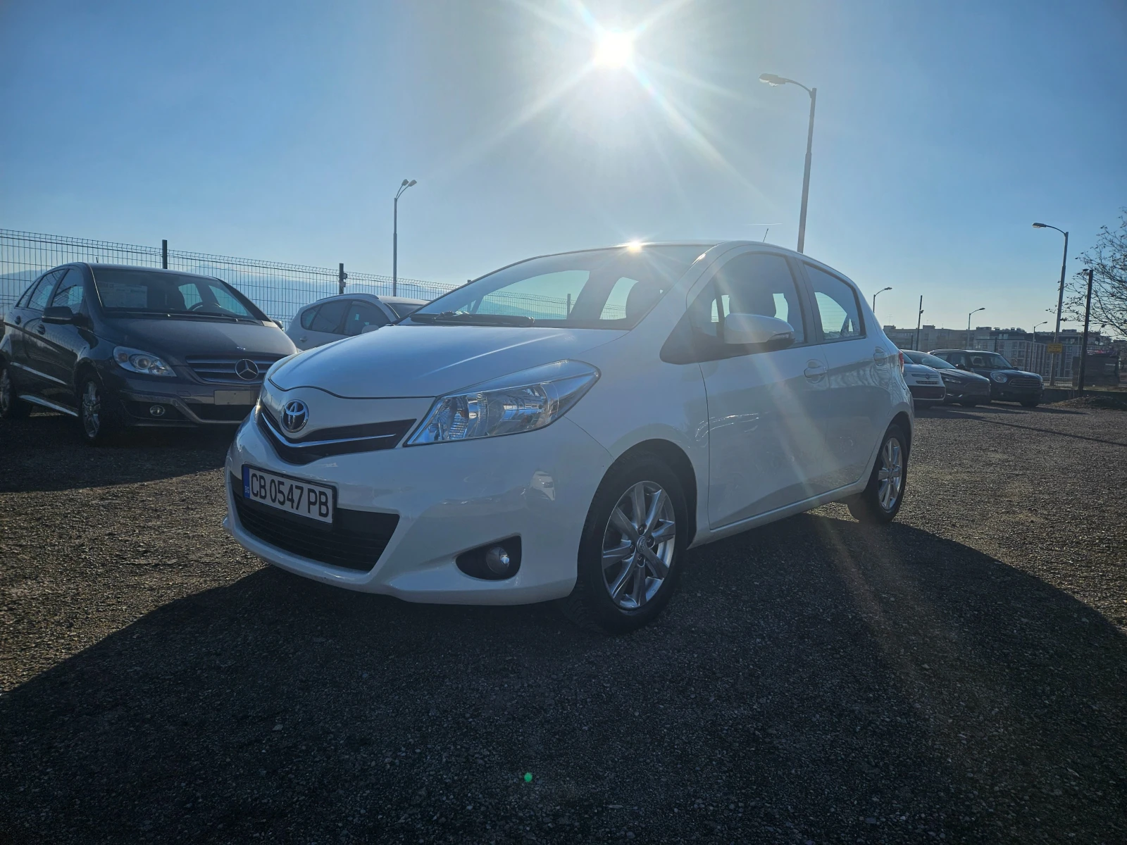 Toyota Yaris 1.4D-4D ПЕРФЕКТНА - изображение 2