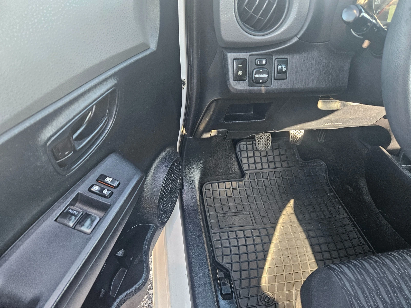 Toyota Yaris 1.4D-4D ��������� | Mobile.bg � ����������� 11