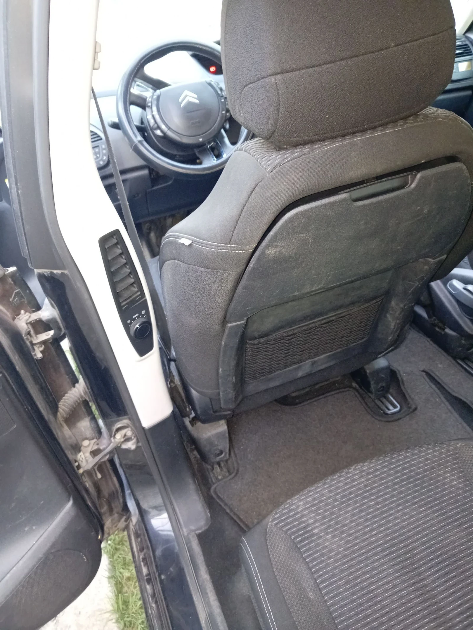 Citroen C4 Picasso 1.6, снимка 9 - Автомобили и джипове - 53712404
