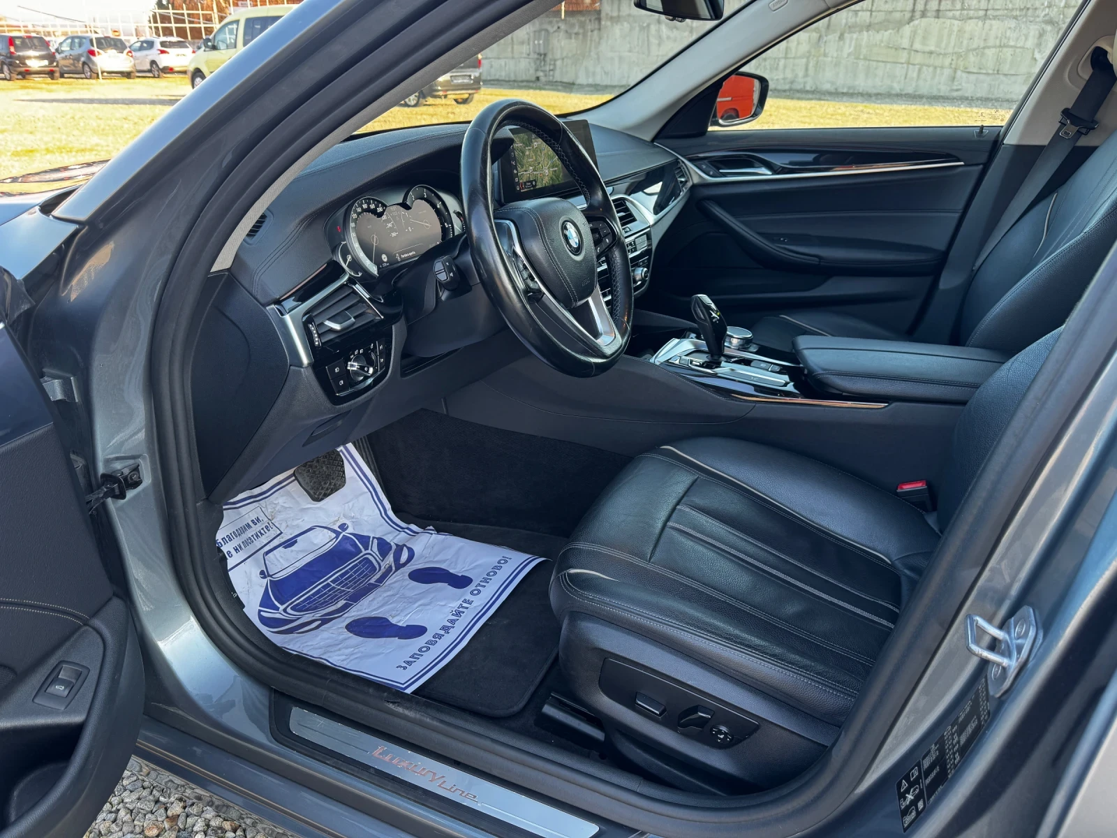 BMW 530 3.0 X-DRIVE 265kc.  LUXURY LINE, снимка 8 - Автомобили и джипове - 53737517