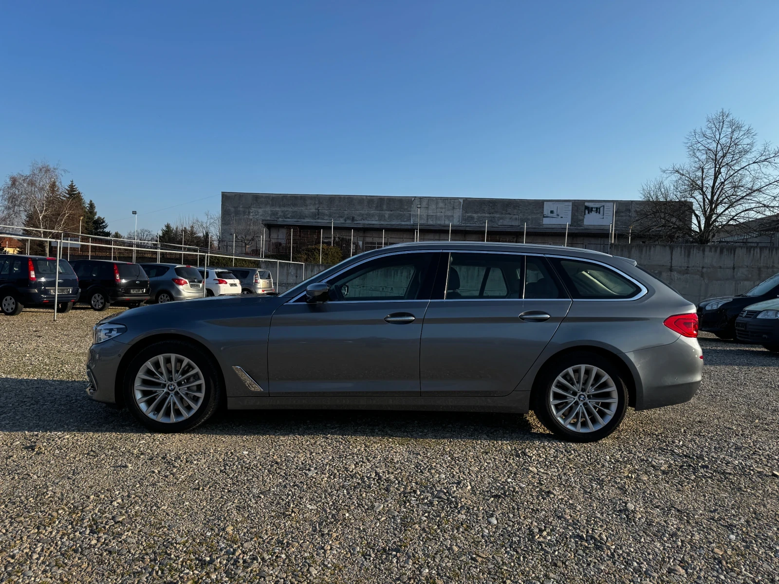 BMW 530 3.0 X-DRIVE 265kc.  LUXURY LINE, снимка 6 - Автомобили и джипове - 53737517
