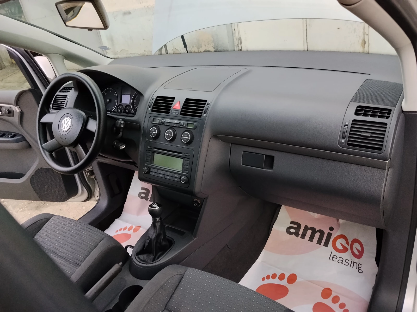 VW Touran 1.9-TDI , снимка 11 - Автомобили и джипове - 53738907