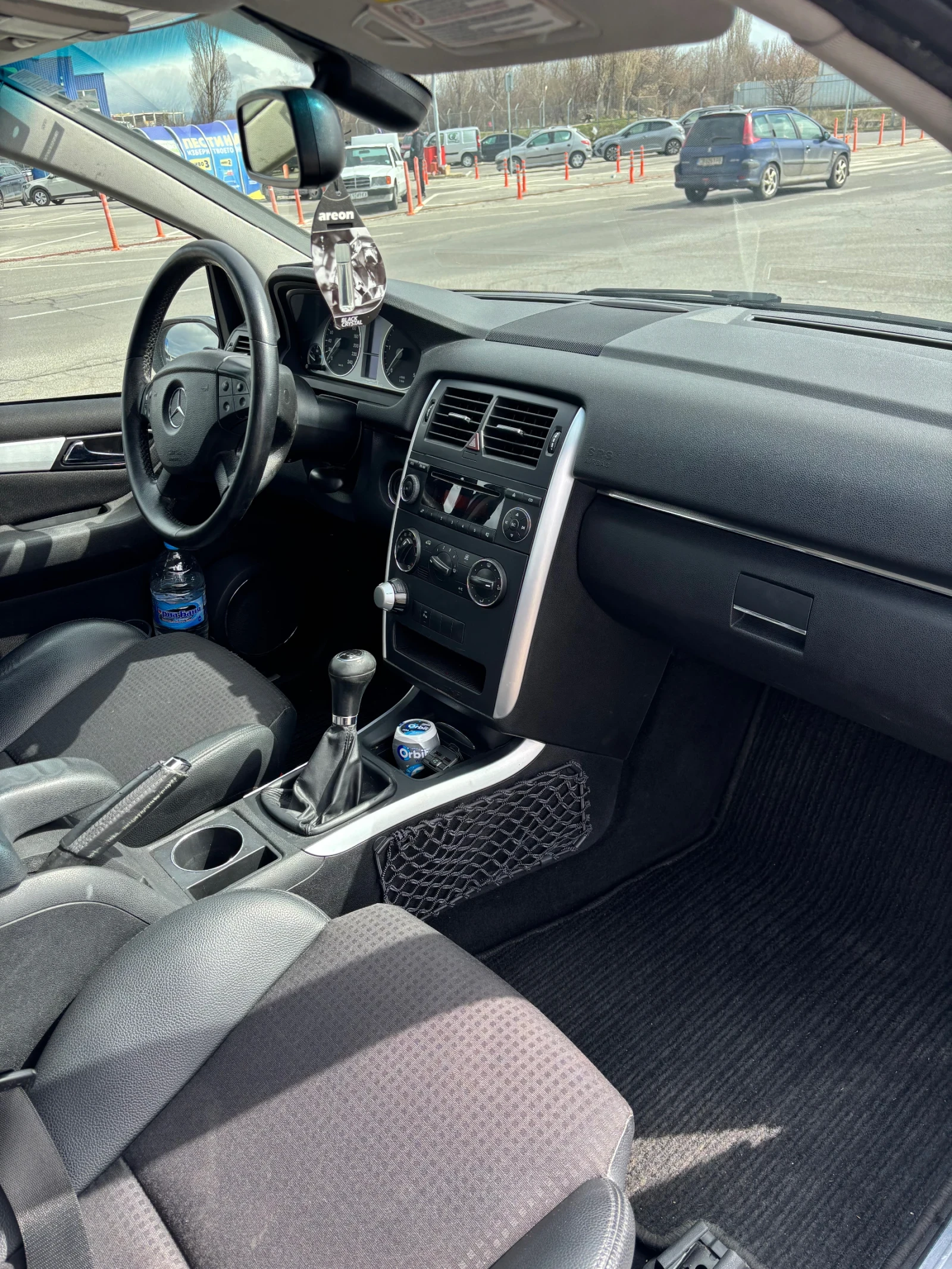 Mercedes-Benz B 180, снимка 9 - Автомобили и джипове - 53933711