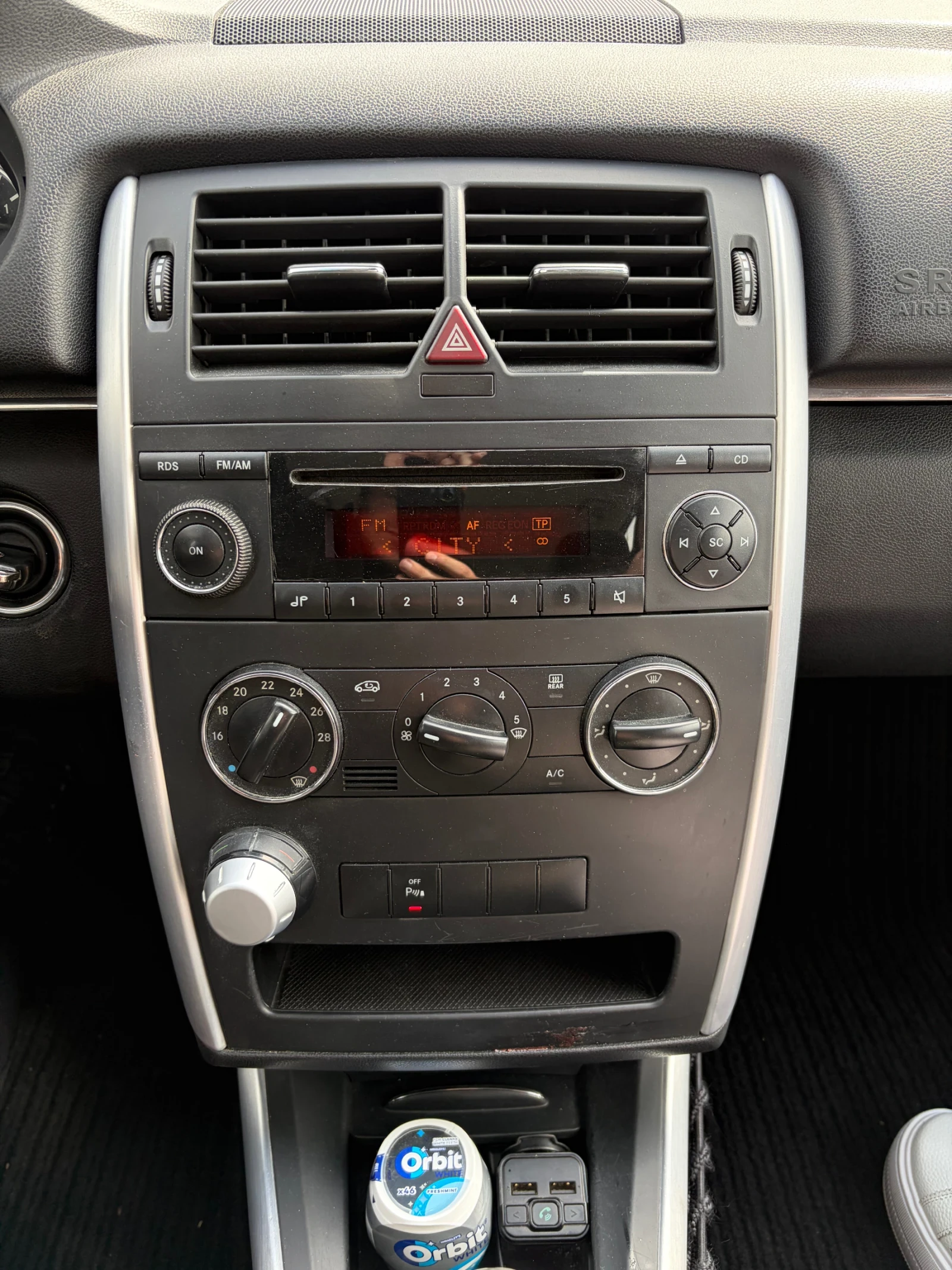 Mercedes-Benz B 180, снимка 16 - Автомобили и джипове - 53933711