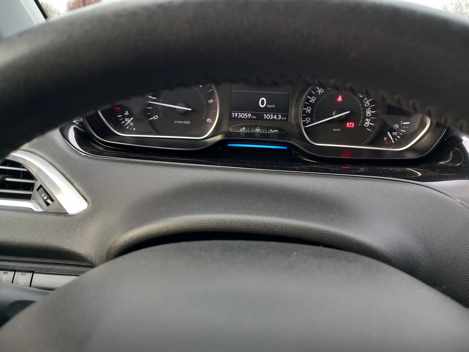 Seat Ibiza 1.6 E HDI NAVI, снимка 13 - Автомобили и джипове - 54183700