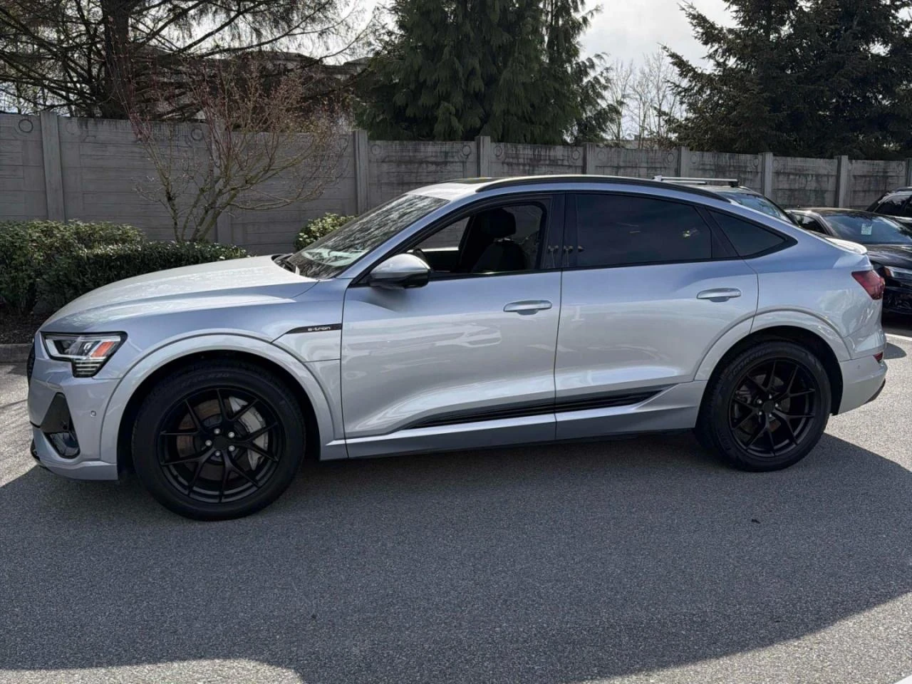 Audi E-Tron  55 quattro S line Black | �������� | 360  | B&O | | Mobile.bg � ����������� 3