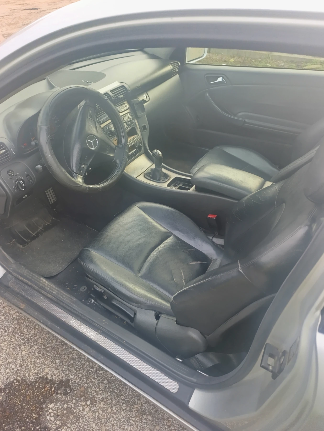 Mercedes-Benz C 220, снимка 5 - Автомобили и джипове - 54360240