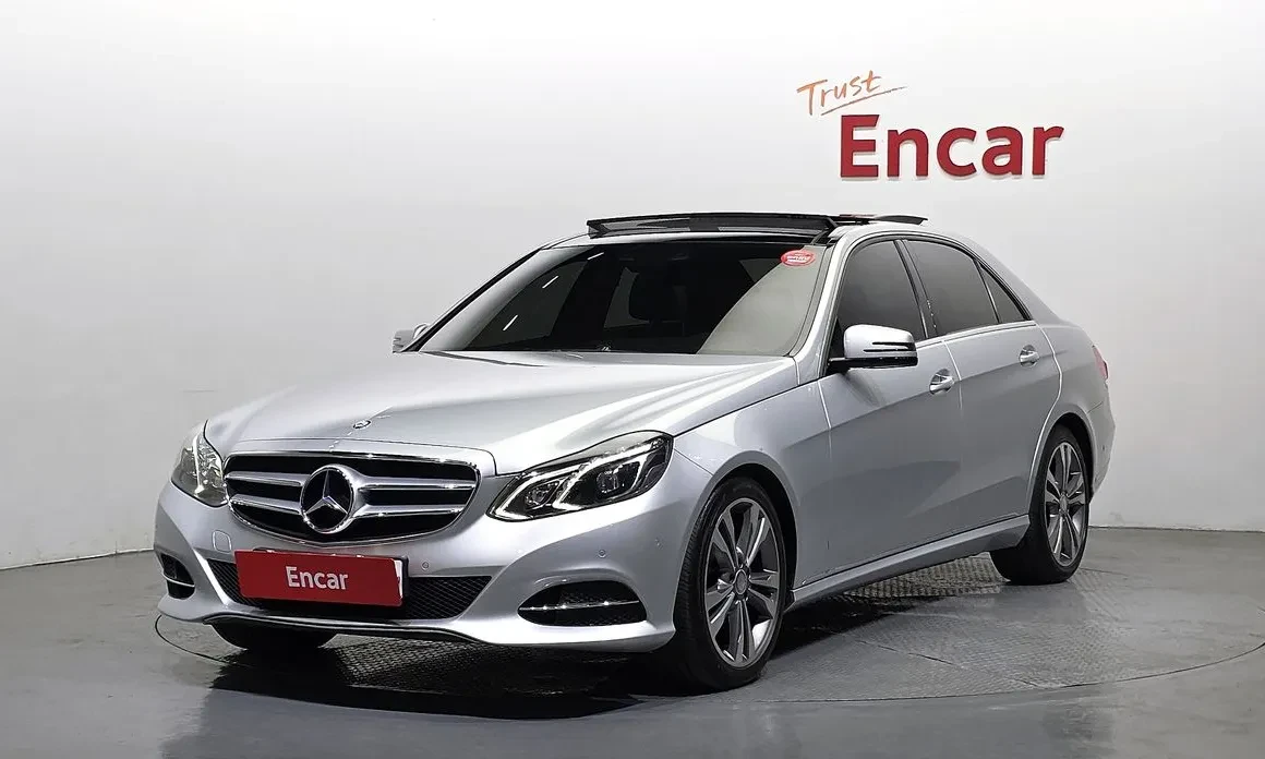 Mercedes-Benz E 300 3.5 V6, Подгрев, Задна кам., Панорама