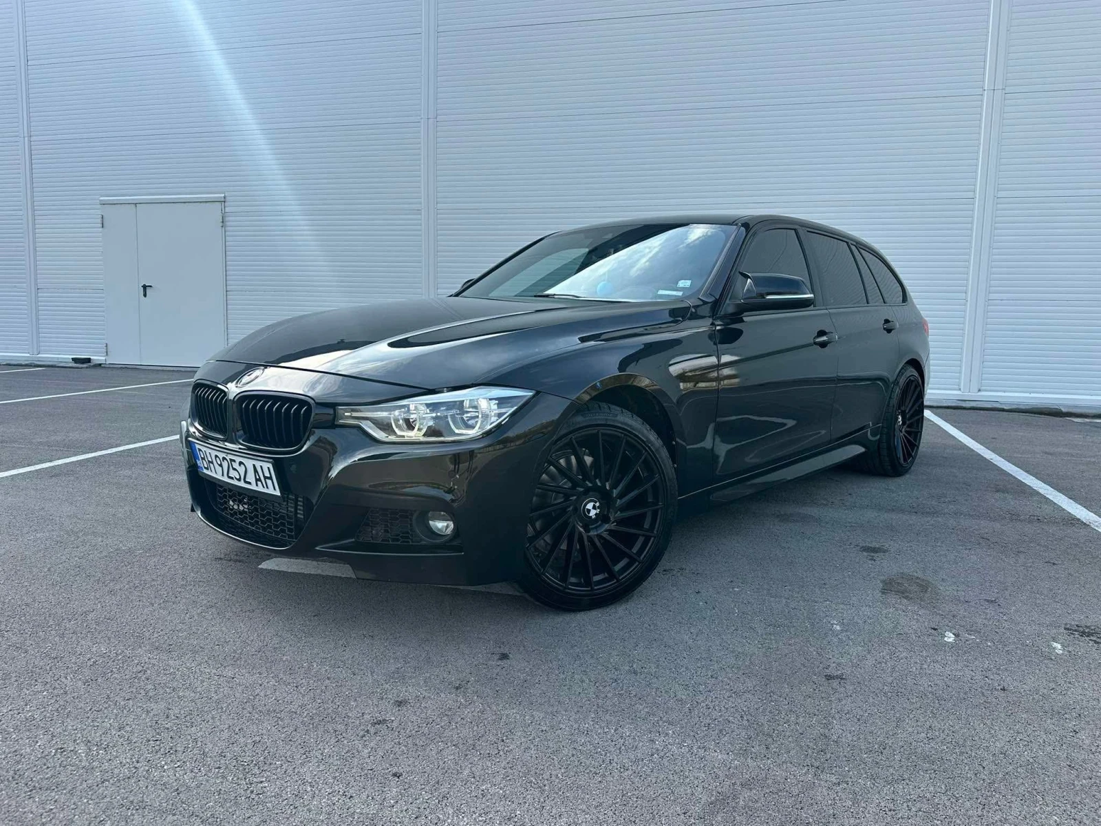 BMW 320 xDrive/ДИГИТАЛНО ТАБЛО/keyless/headup/harmankardon