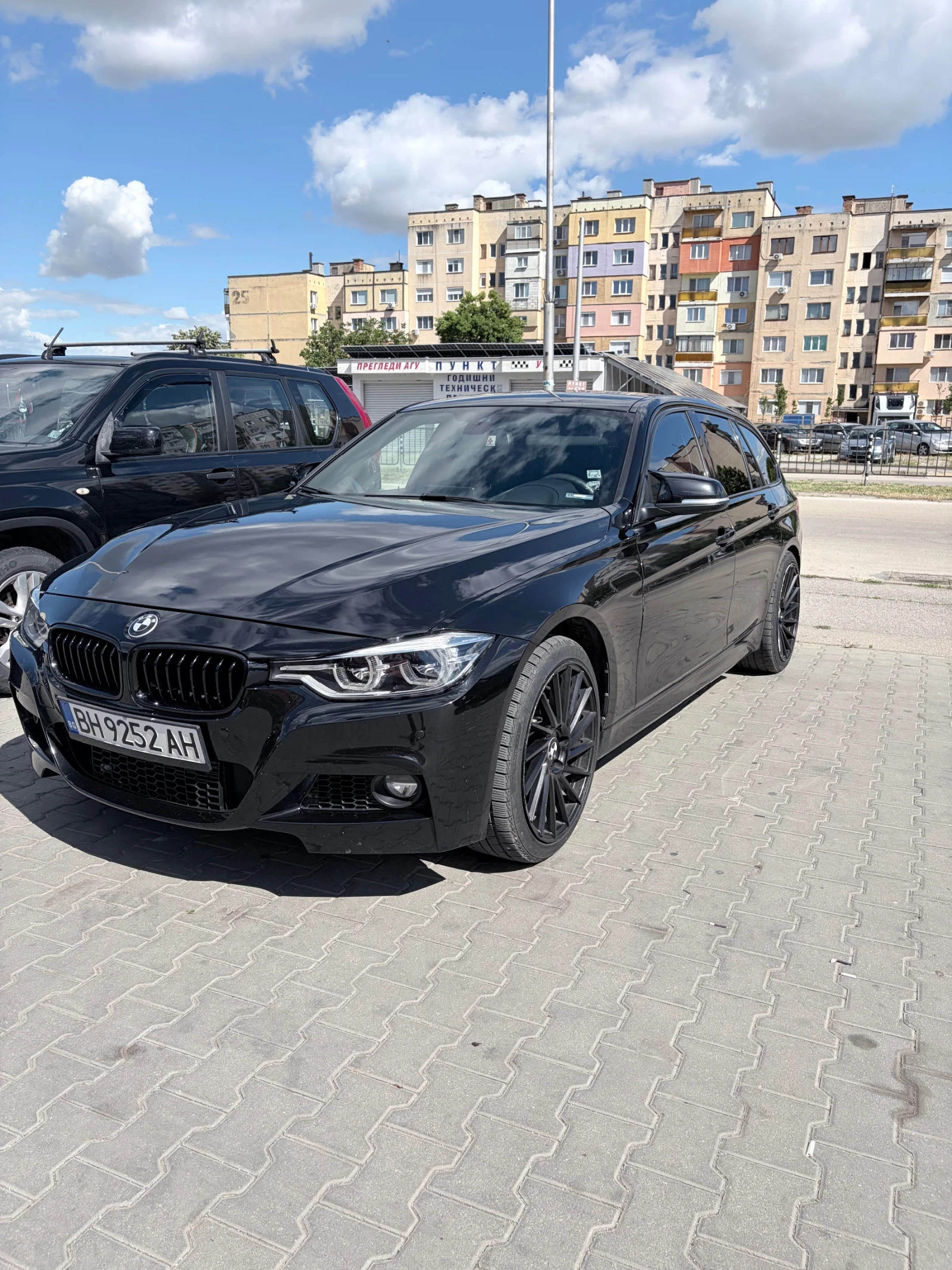 BMW 320 xDrive/ДИГИТАЛНО ТАБЛО/keyless/headup/harmankardon