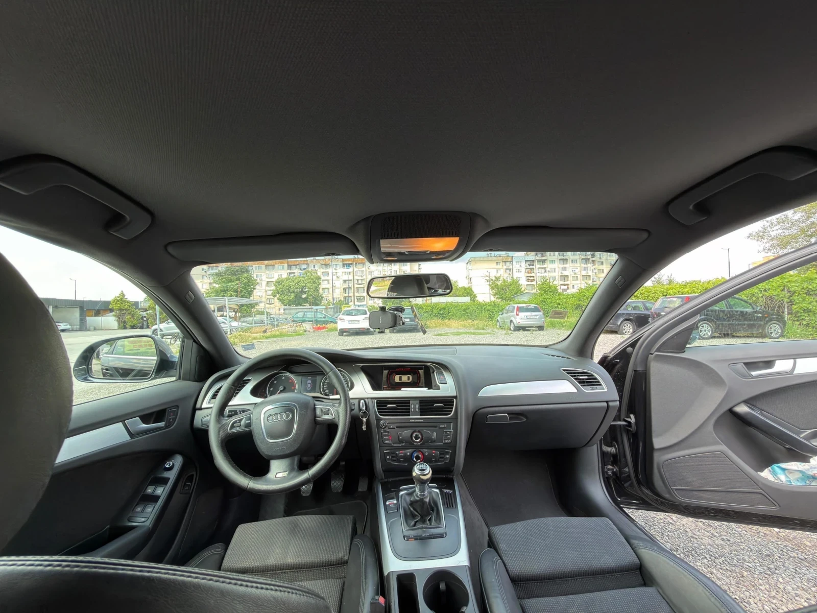 Audi A4 B8 2.0 TDI S-line, снимка 13 - Автомобили и джипове - 54795559