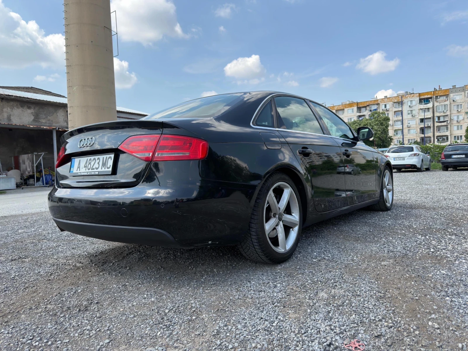 Audi A4 B8 2.0 TDI S-line, снимка 4 - Автомобили и джипове - 54795559