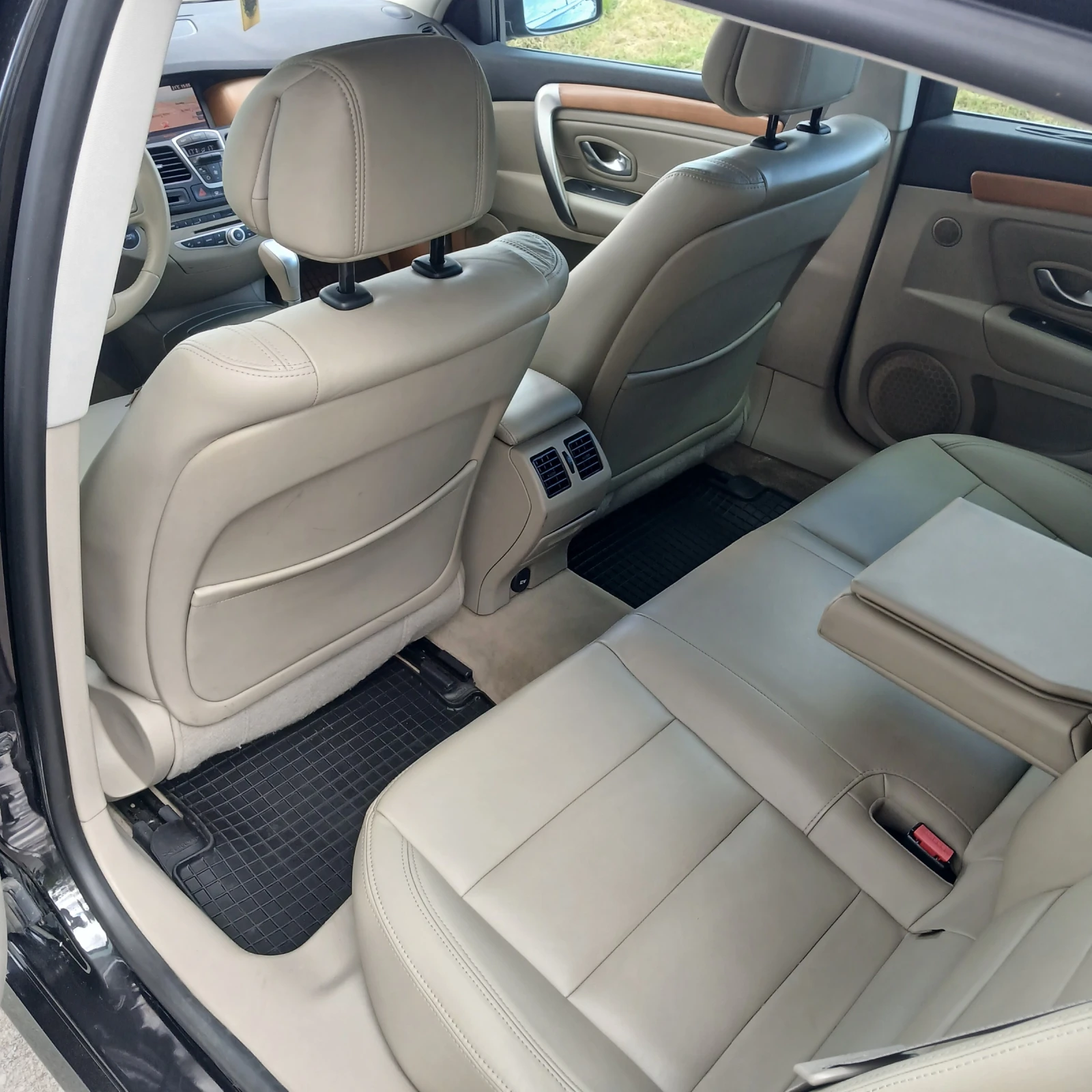 Renault Laguna АВТОМАТИК , снимка 15 - Автомобили и джипове - 55067499