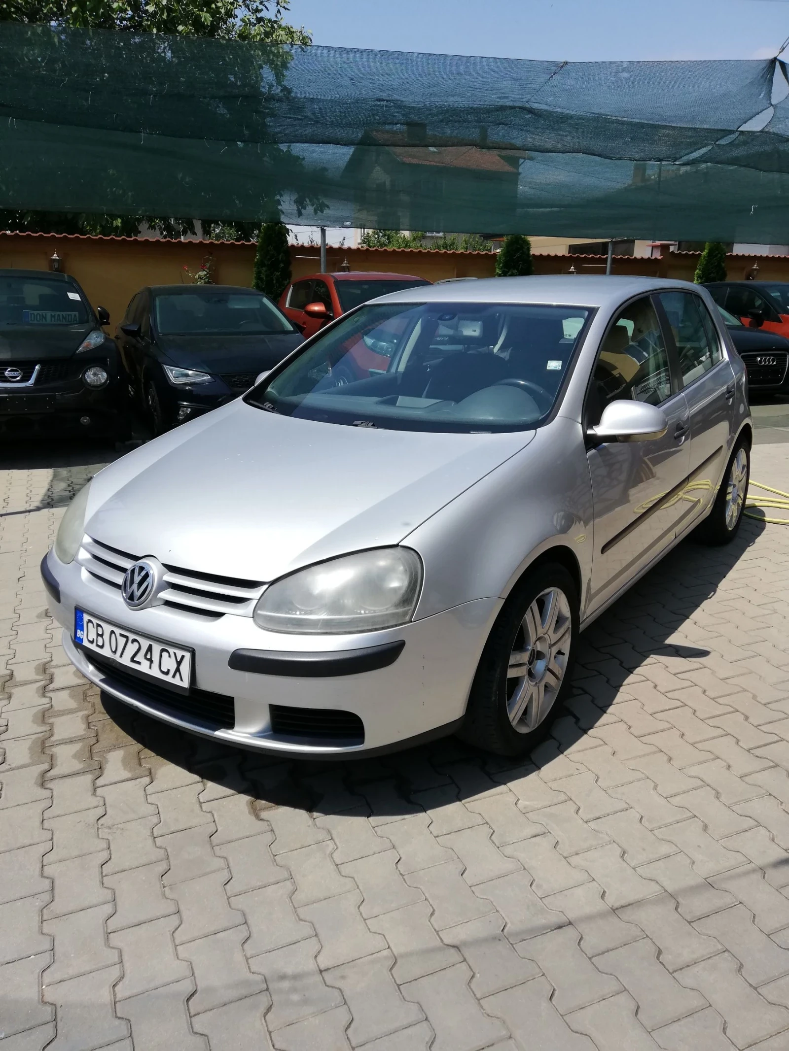VW Golf 1.6 БЕНЗИН УНИКАТ 