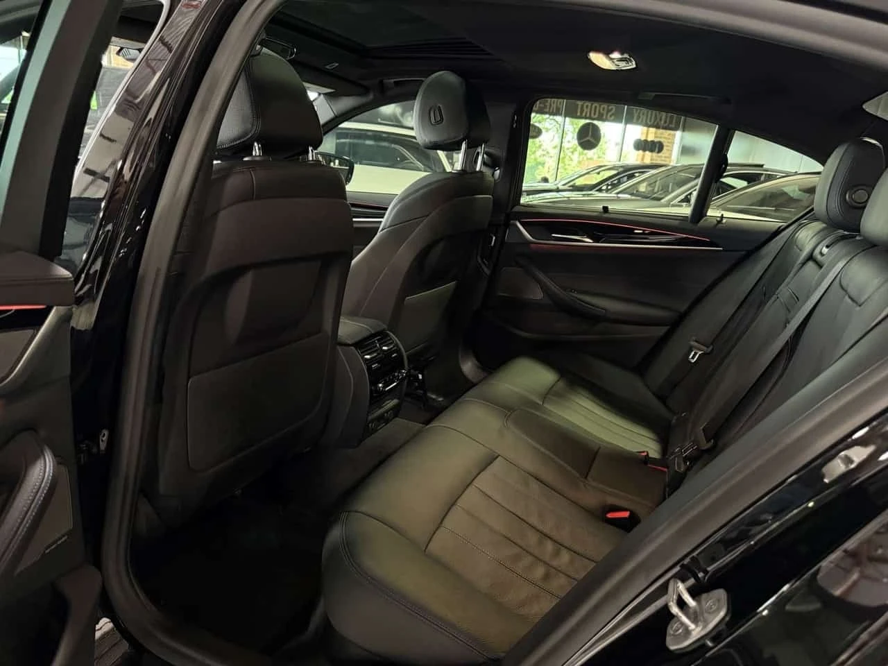 BMW 540 * XDRIVE M SPORT PKG * 360 * HUD * H/K, снимка 10 - Автомобили и джипове - 55751087