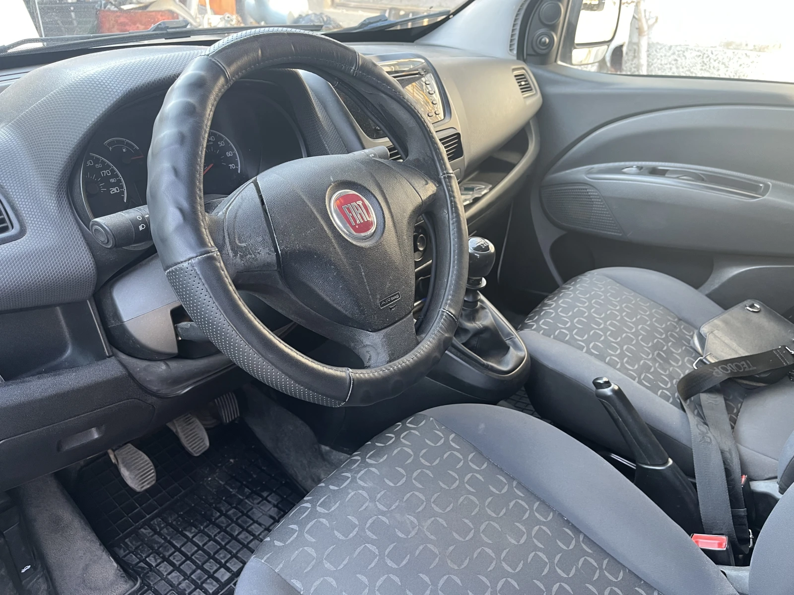 Fiat Doblo, снимка 16 - Автомобили и джипове - 55985412