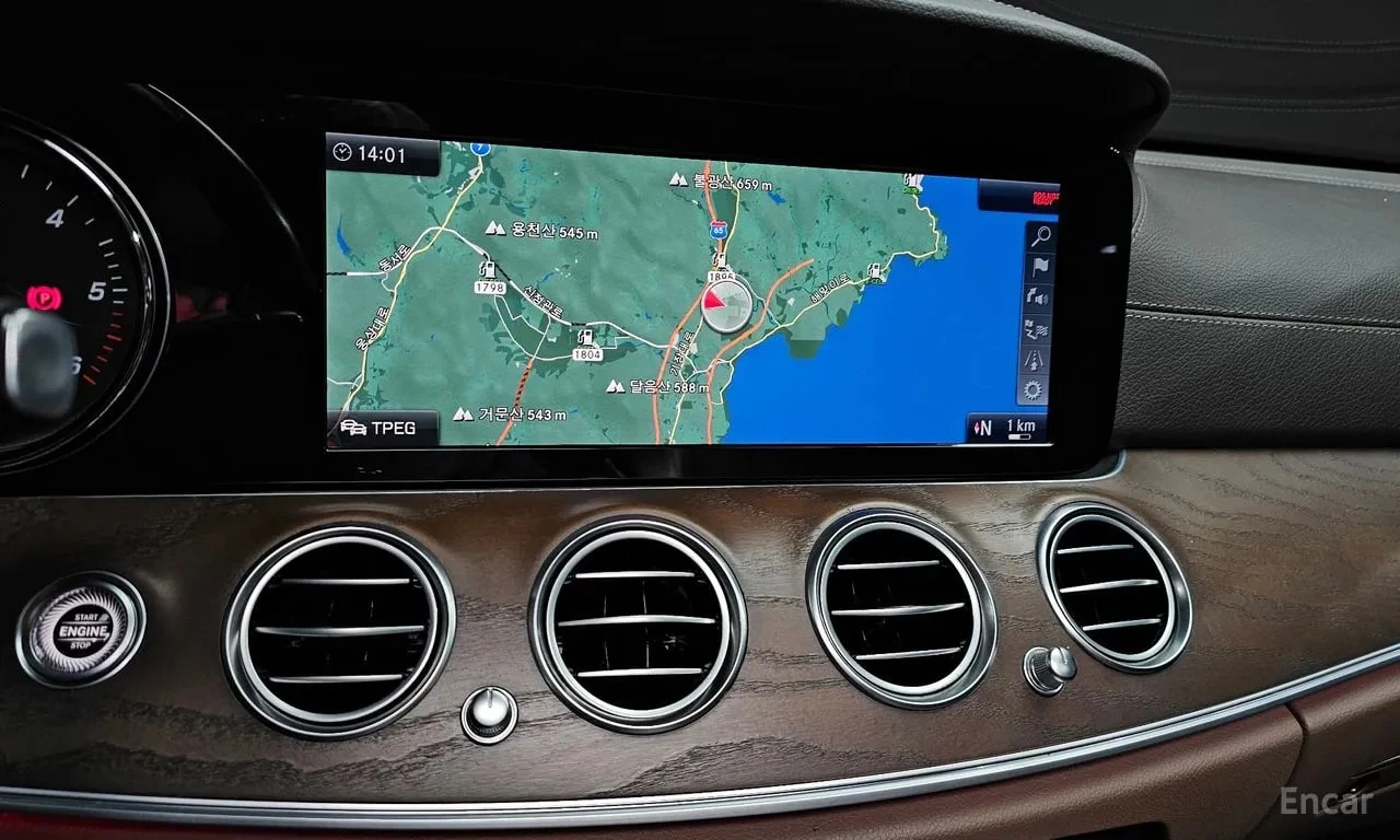 Mercedes-Benz E 220 * E220d 4MATIC Exclusive * ЦЕНА ДО БГ, снимка 11 - Автомобили и джипове - 56022361
