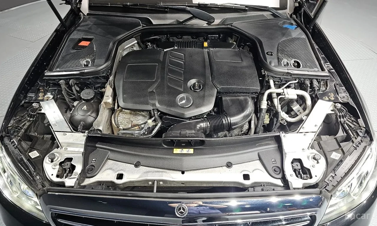 Mercedes-Benz E 220 * E220d 4MATIC Exclusive * ЦЕНА ДО БГ, снимка 6 - Автомобили и джипове - 56022361