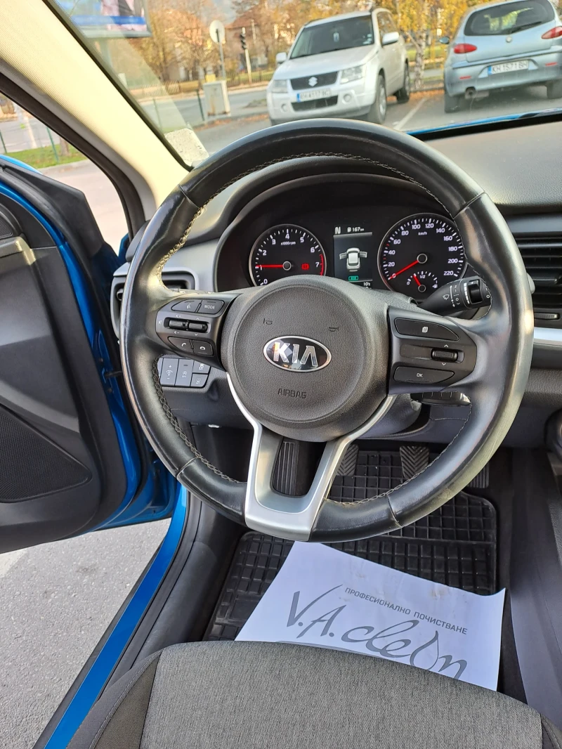 Kia Stonic, снимка 5 - Автомобили и джипове - 48158201