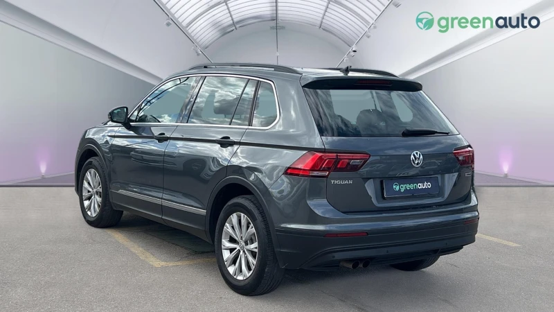 VW Tiguan 2.0 TSi 4 Motion, снимка 7 - Автомобили и джипове - 48388739