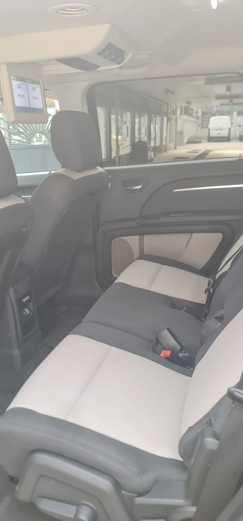 Dodge Journey, снимка 14 - Автомобили и джипове - 51207881