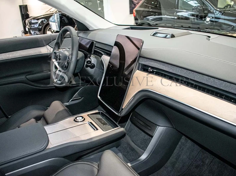 Volvo EX90 TWIN MOTOR PERFORMANCE ULTRA* 7 МЕСТЕН* , снимка 11 - Автомобили и джипове - 51681349