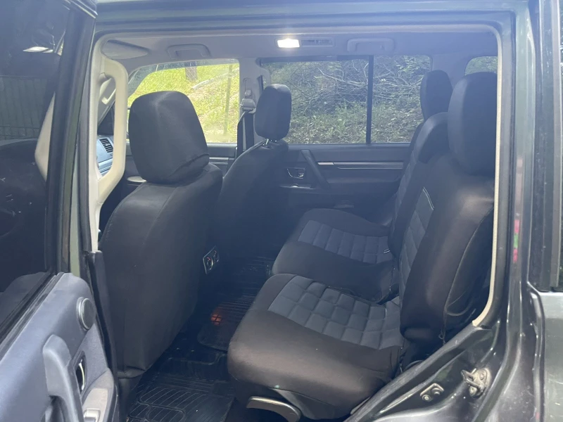 Mitsubishi Pajero 3.2 , снимка 7 - Автомобили и джипове - 52346218