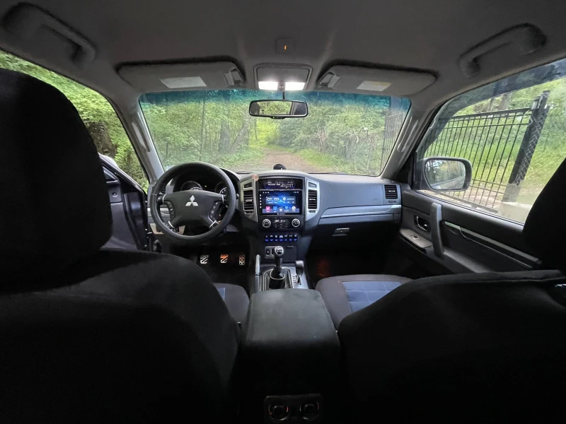 Mitsubishi Pajero 3.2 , снимка 8 - Автомобили и джипове - 52346218