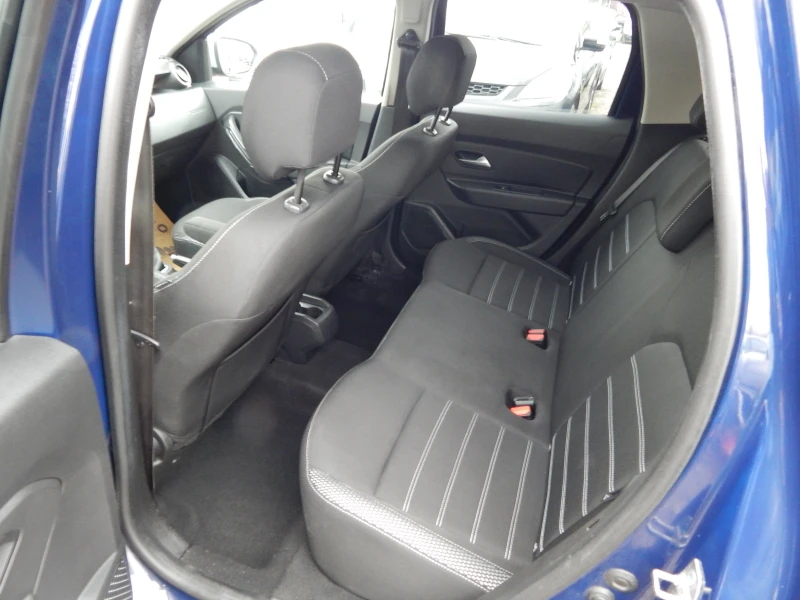 Dacia Duster 1.6i* ГАЗОВ ИНЖЕКЦИОН* , снимка 15 - Автомобили и джипове - 53130070