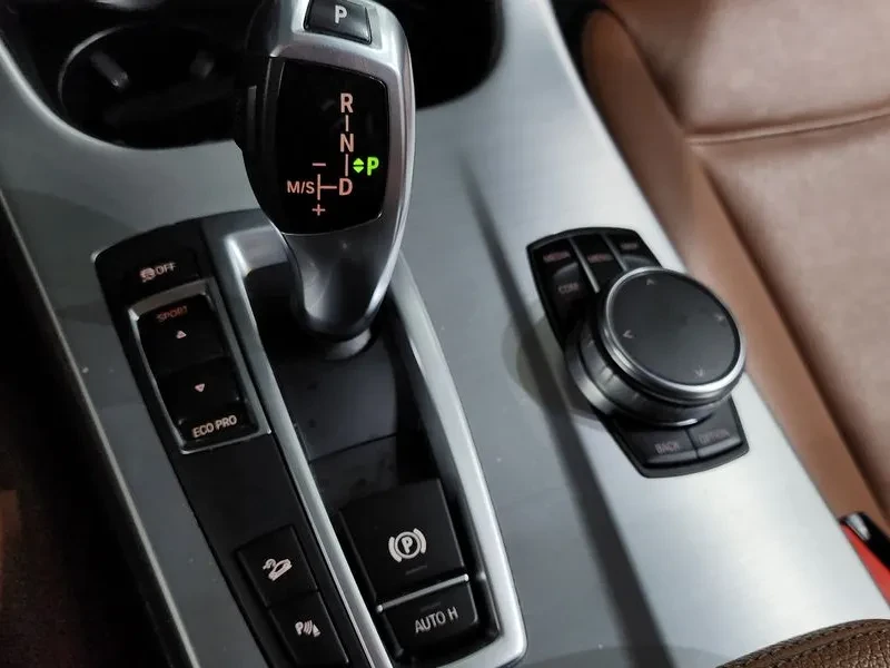 BMW X3 2.0d, снимка 9 - Автомобили и джипове - 54605916