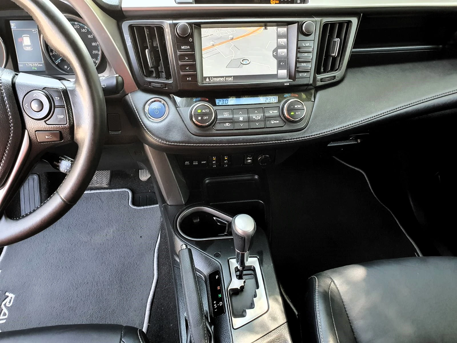 Toyota Rav4 2.5Hybrid 4WD Launge - изображение 9