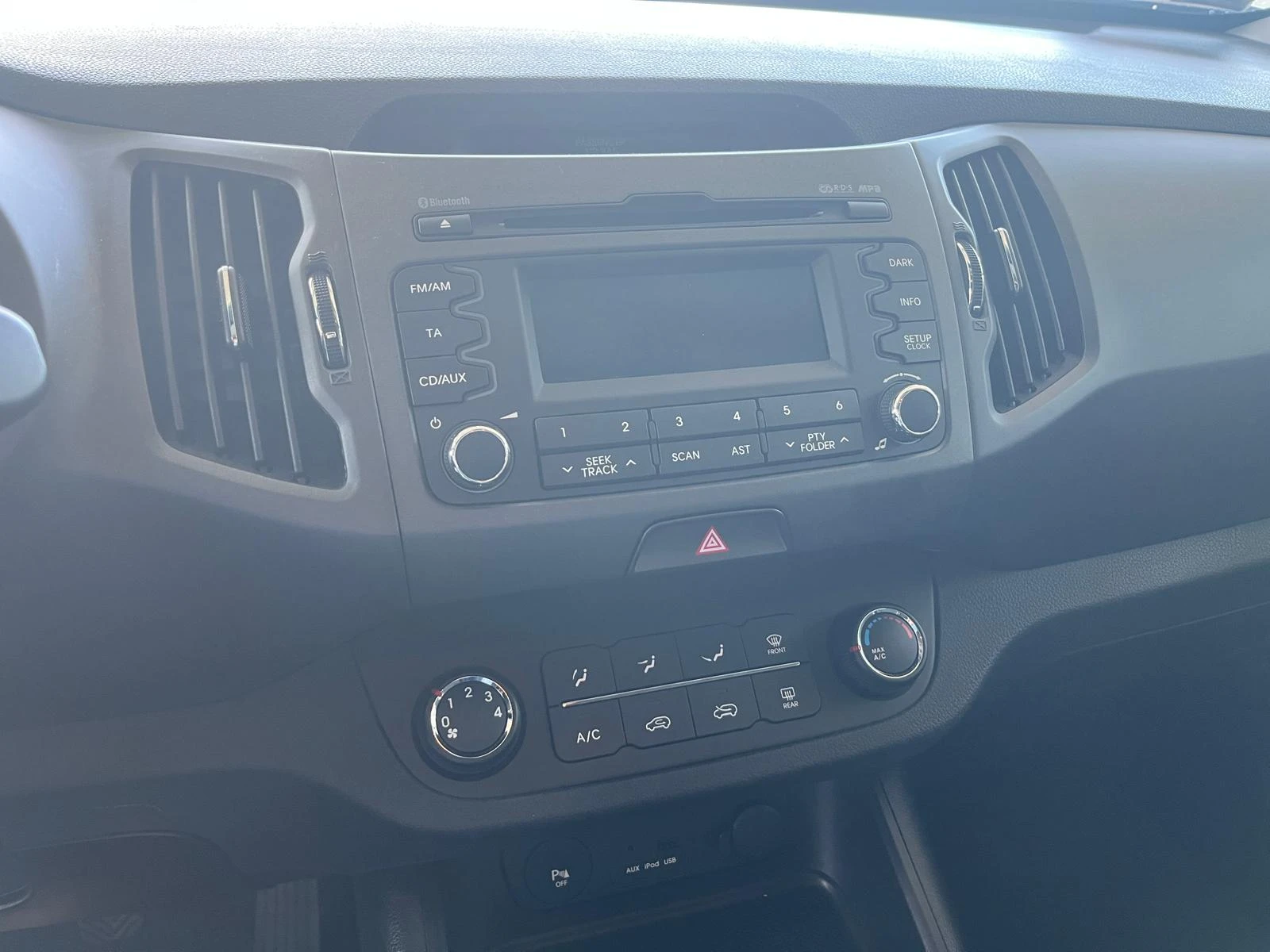 Kia Sportage БЕНЗИН= 107.000км КАТО НОВА! - изображение 7