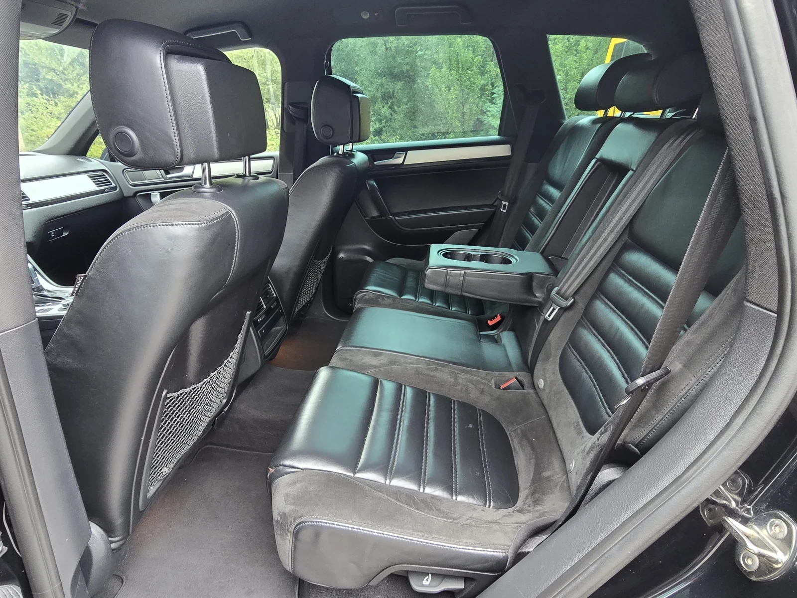 VW Touareg Топ състояние 100% Реални километри на пружина - изображение 10