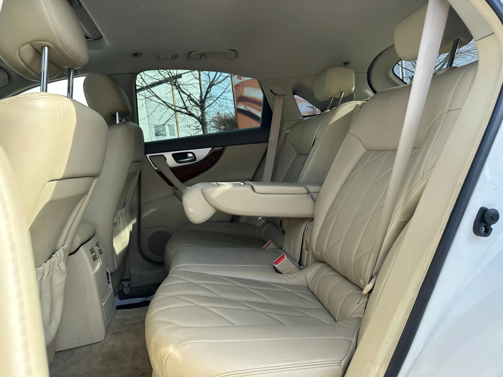 Infiniti QX70 3.0d 238 к.с.  - изображение 9