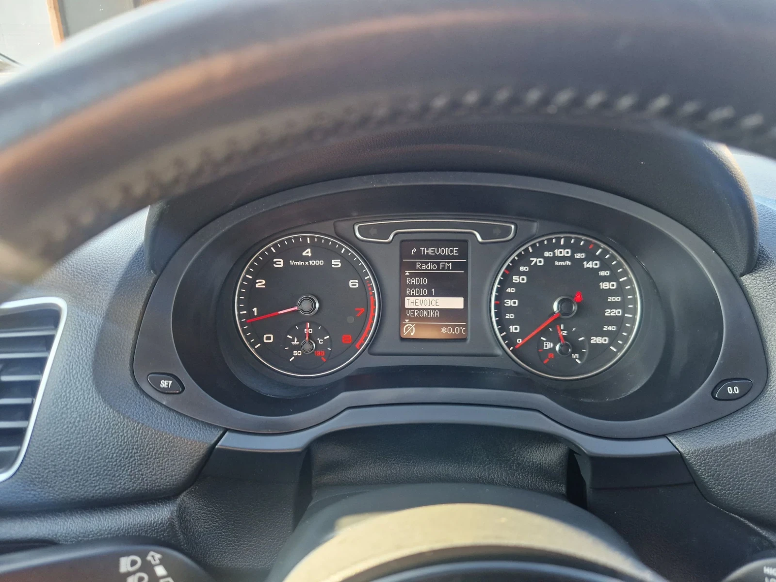 Audi Q3 2.0i avtomat 4x4   - изображение 10