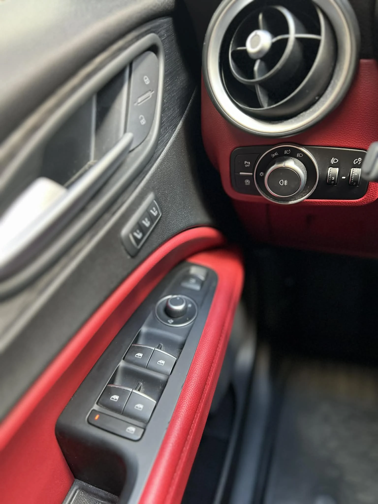 Alfa Romeo Stelvio Q4 2.0T | Mobile.bg � ����������� 15
