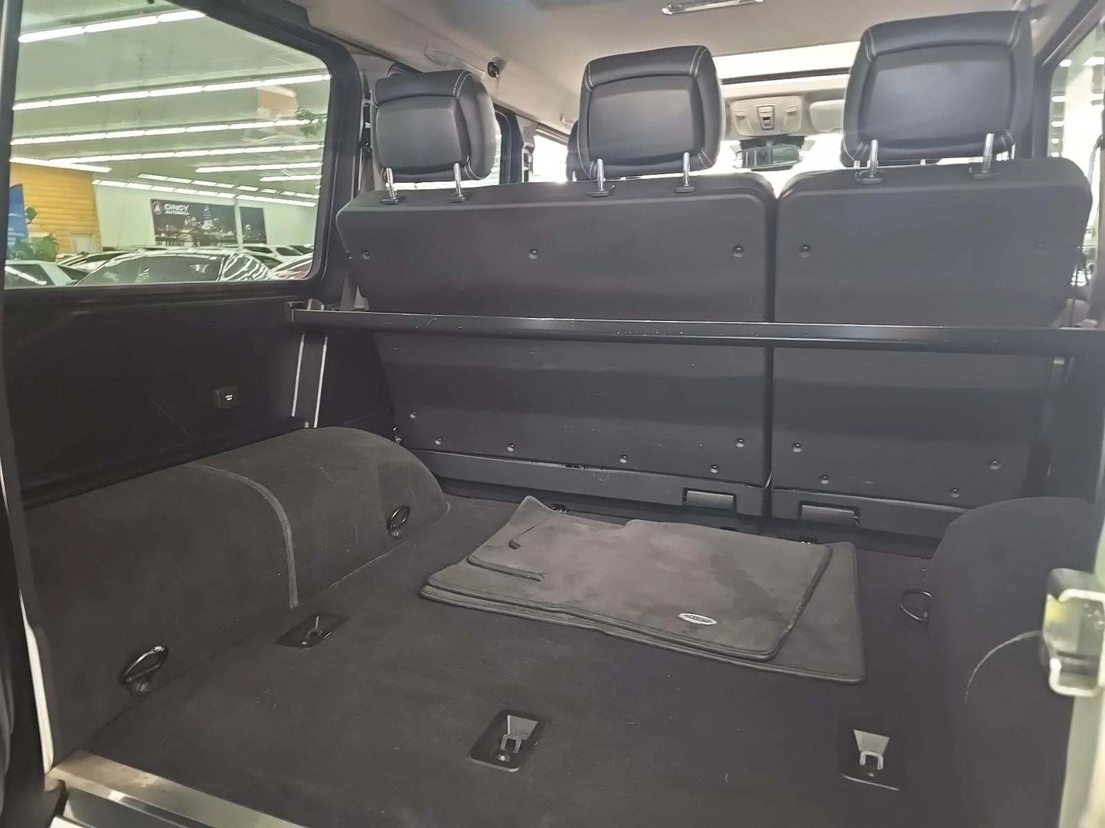Mercedes-Benz G 55 AMG  4MATIC 4dr, снимка 14 - Автомобили и джипове - 54460334