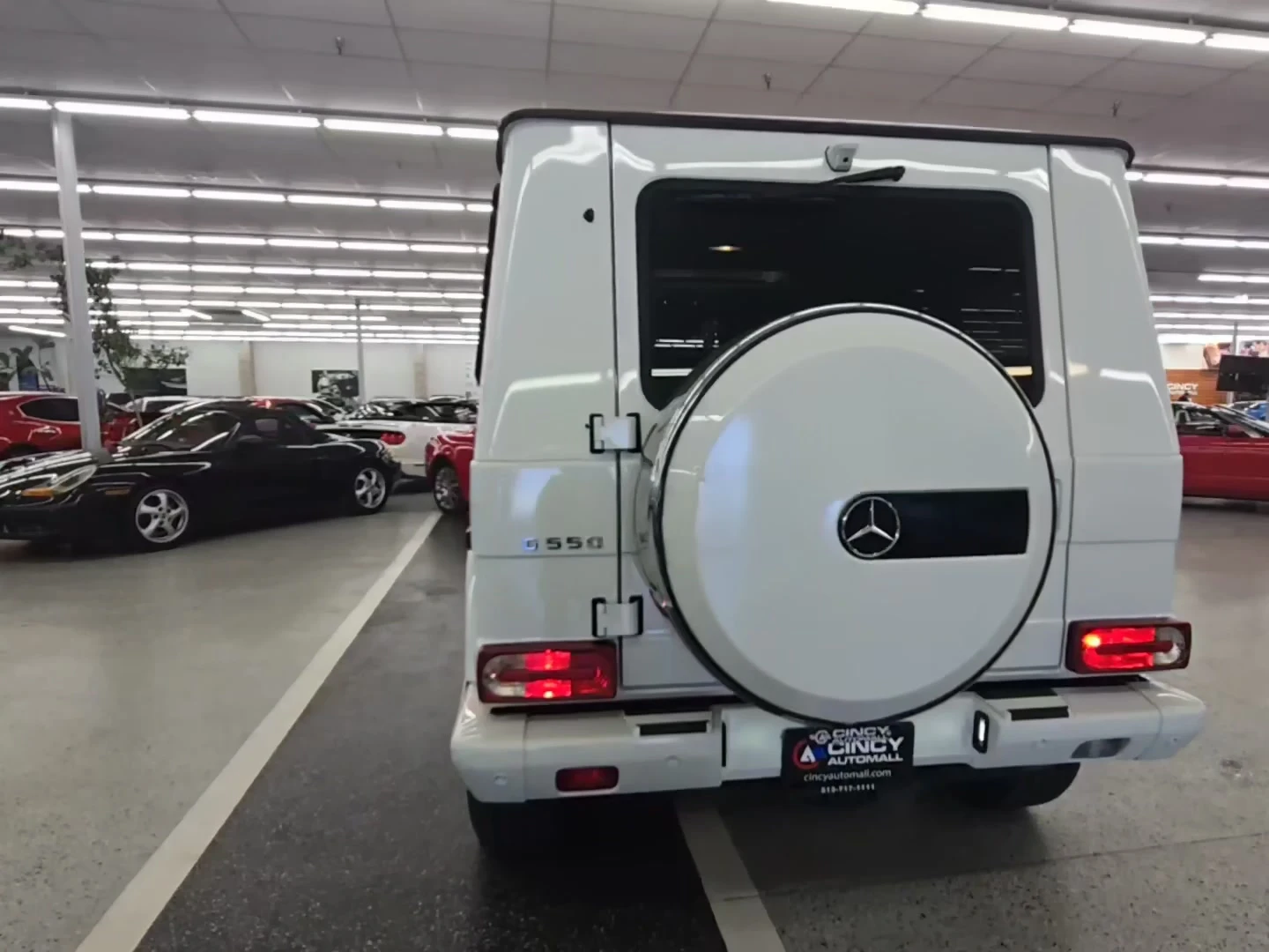 Mercedes-Benz G 55 AMG  4MATIC 4dr, снимка 3 - Автомобили и джипове - 54460334