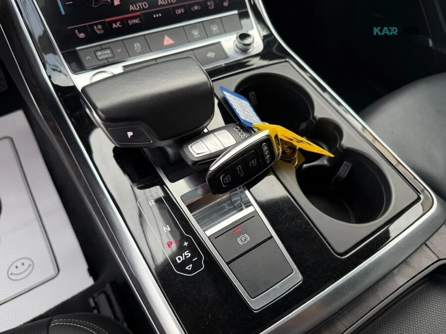 Audi Q8 Progressiv * 55 TFSI * АвтоКредит * (ЦЕНА ДО БГ), снимка 16 - Автомобили и джипове - 55802143