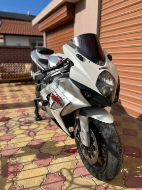 Suzuki Gsxr, снимка 1