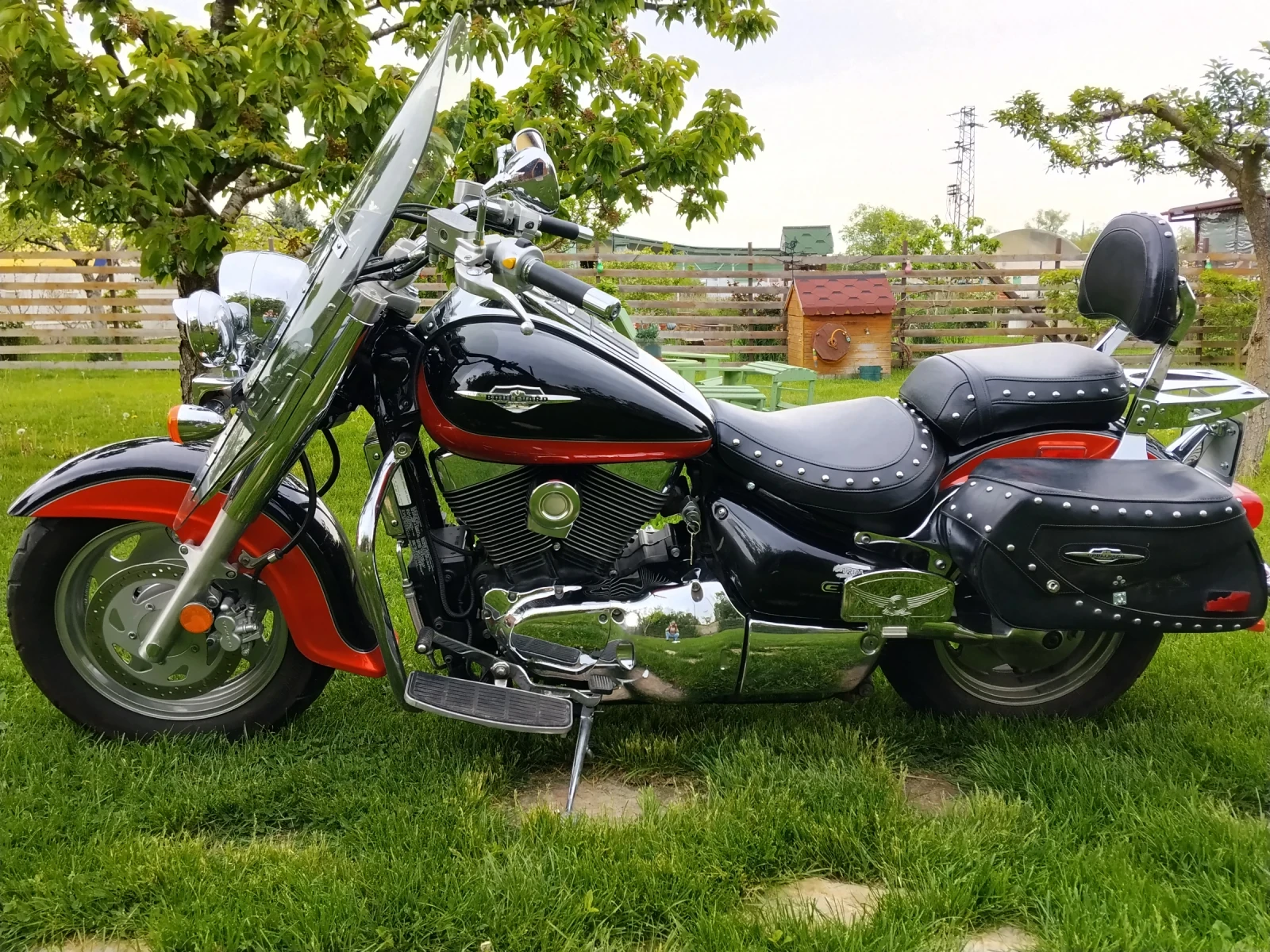Suzuki Boulevard C90T 