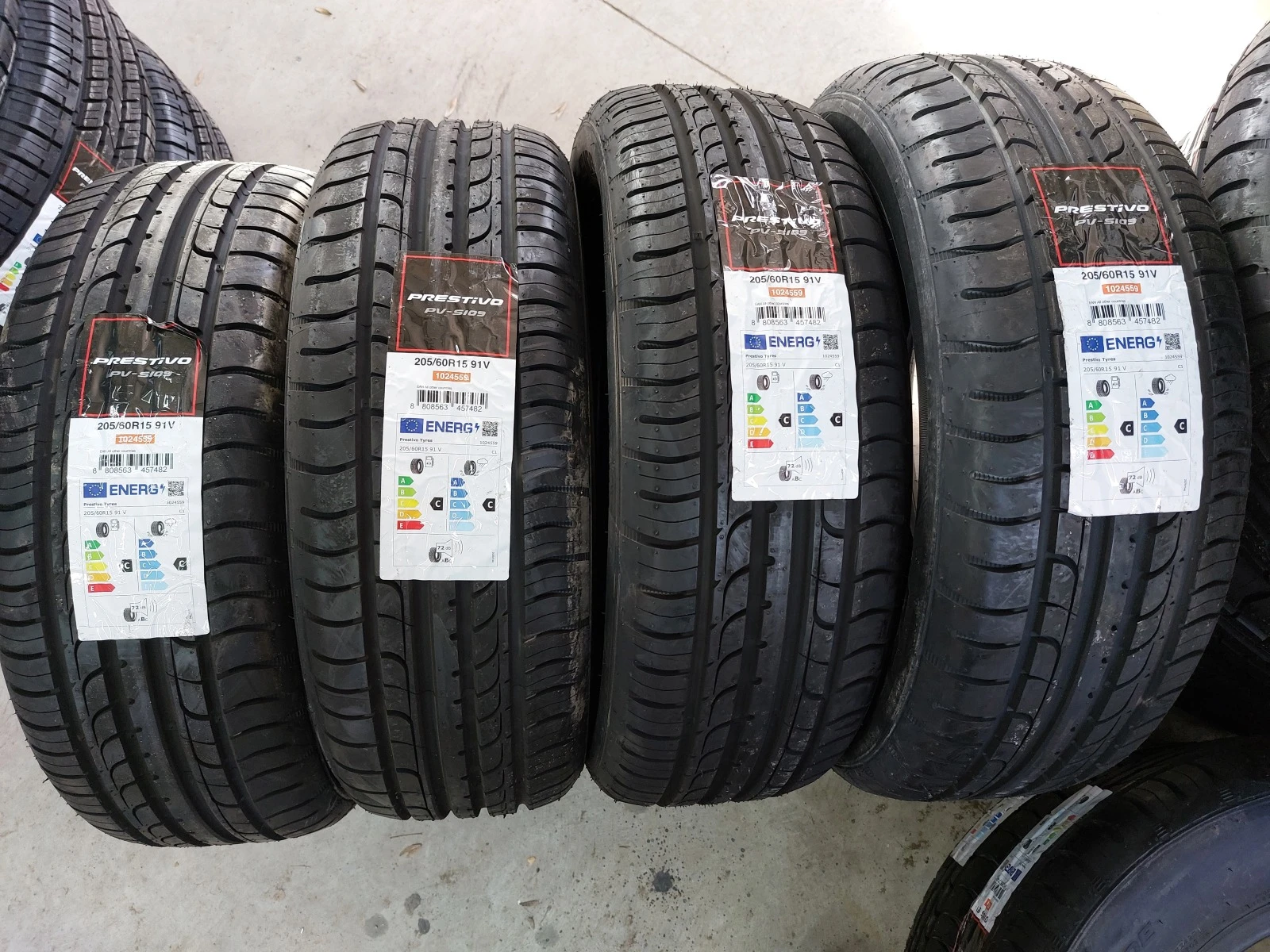 ���� 205/60R15 | Mobile.bg � ����������� 2