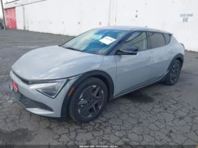 Kia EV6 LIGHT LONG RANGE AWD, снимка 2