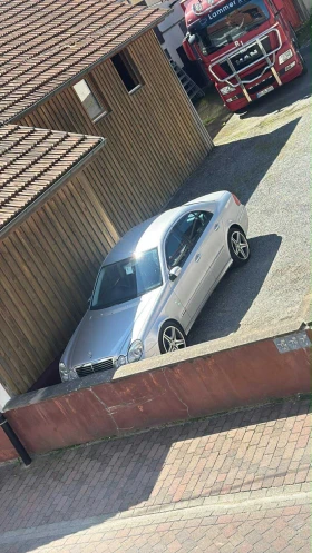 Обява за продажба на Mercedes-Benz E 270 ~2 300 EUR - изображение 1