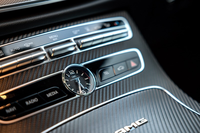 Mercedes-Benz E 63 AMG S/4Matic+ /Burmester/Керамика/Камера 360/9G/KeyLes, снимка 12 - Автомобили и джипове - 46310870