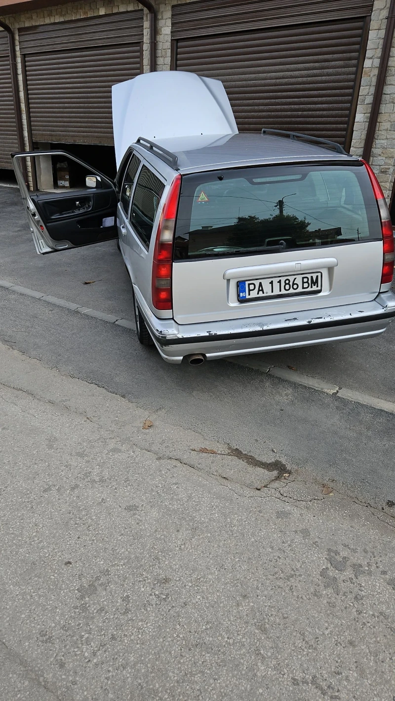 Volvo V70, снимка 15 - Автомобили и джипове - 47546146