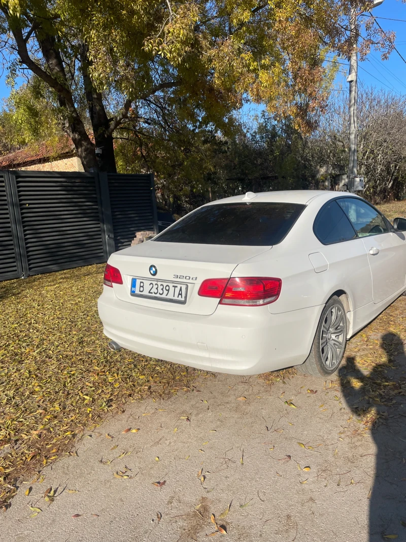 BMW 320, снимка 5 - Автомобили и джипове - 47993676