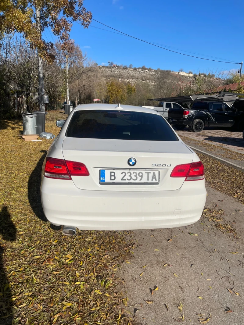 BMW 320, снимка 6 - Автомобили и джипове - 47993676