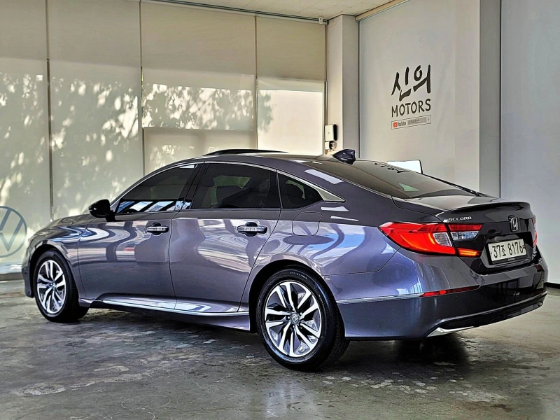 Honda Accord 2.0 Hybrid, снимка 2 - Автомобили и джипове - 51844059