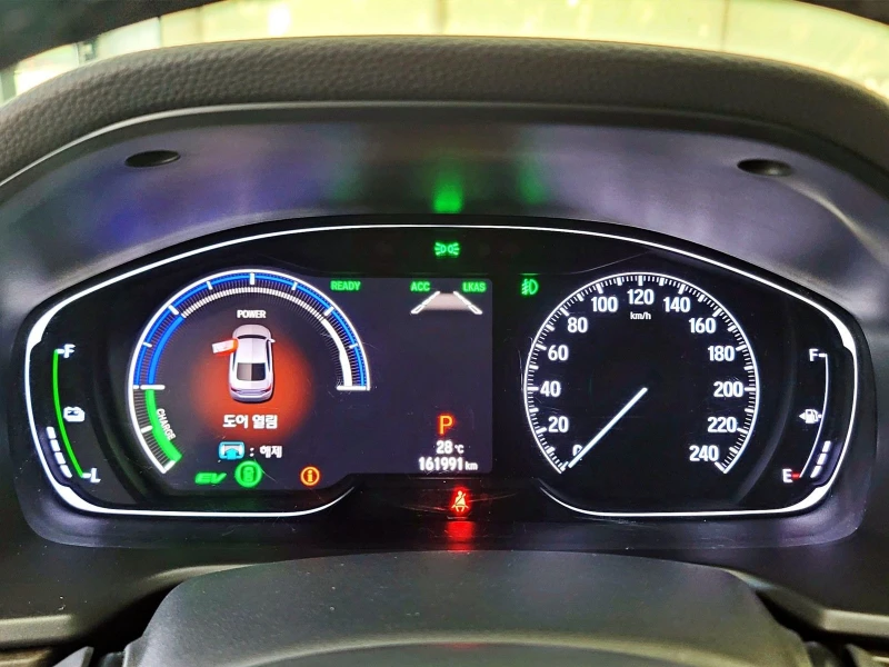 Honda Accord 2.0 Hybrid, снимка 7 - Автомобили и джипове - 51844059